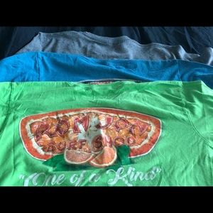 3 Men’s Medium Ron Jon T-shirts.